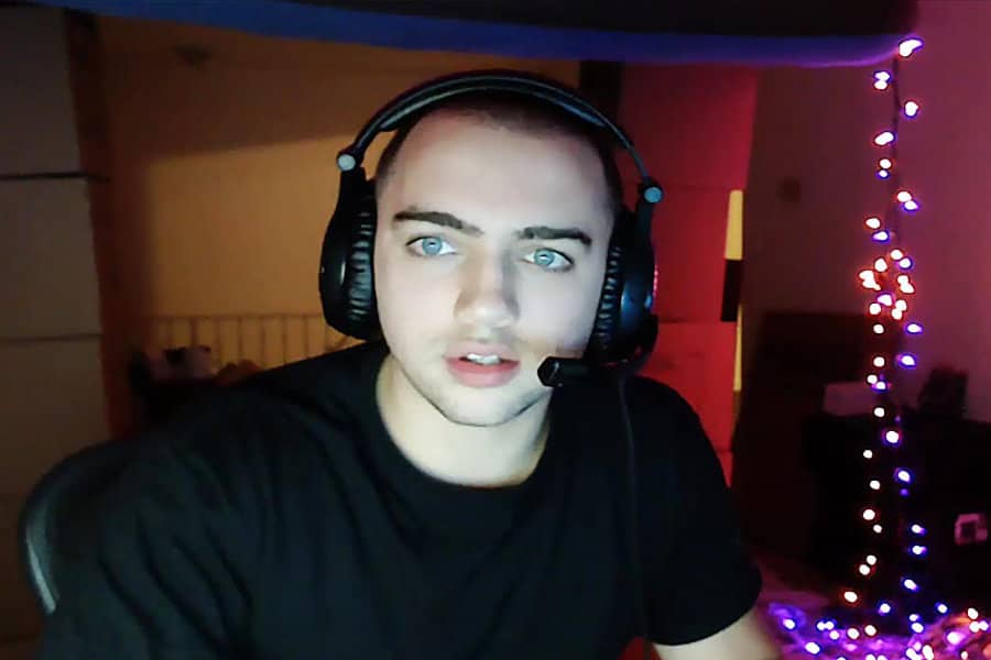 Mizkif Offered $35,000 an Hour to Gamble on Twitch