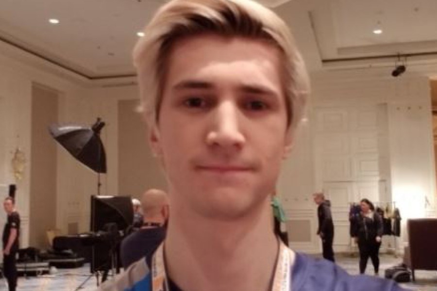 xQc Speaks About Gambling